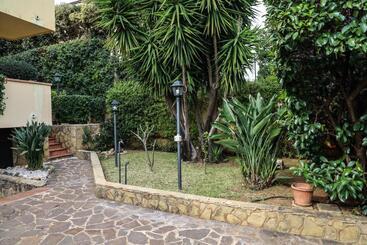 پانسیون Casita Garden&spa