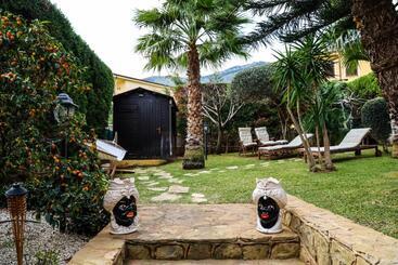 پانسیون Casita Garden&spa