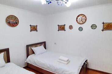 پانسیون Guesthouse Anora