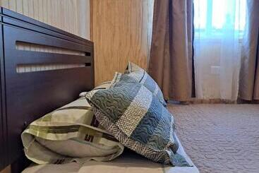 پانسیون Hostal Y Turismo Balmaceda