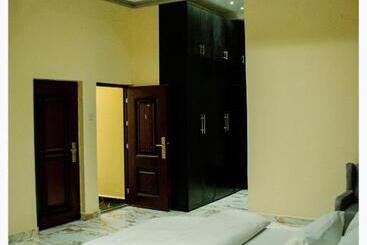پانسیون House 7a