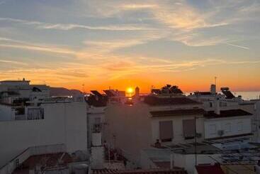 פנסיון Naim Guest House Nerja