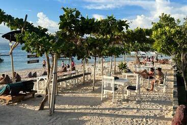 تختخواب و صبحانه The Blue Yogi Beach Bungalow