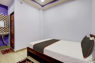هتل Super Collection O Ashirbad Lodge