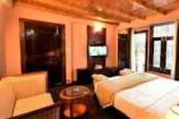 酒店 H. K. Legacy Nainital