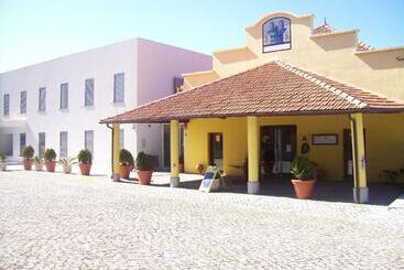 هتل Lagar Do Lago