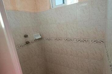 هتل Residencia Cerca Del Mar