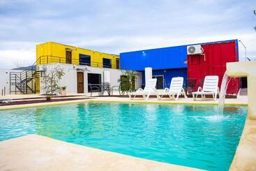 هتل Vagón Resort