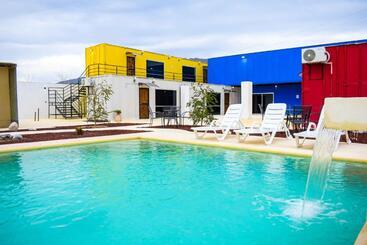 هتل Vagón Resort