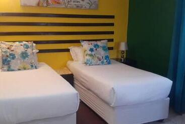 پانسیون Shape Inn Guest House