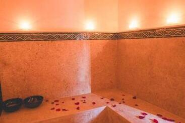 Riad Zazz