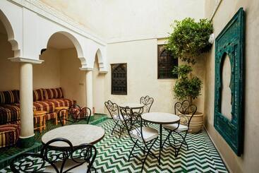 Riad Zazz