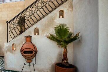 Riad Zazz