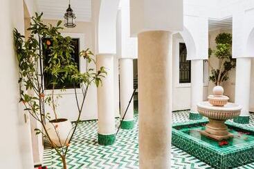 Riad Zazz