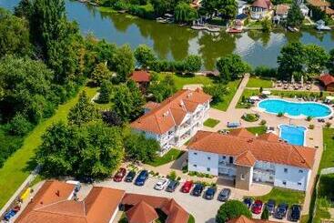 Aranyszarvas Panzió, étterem és Grillterasz