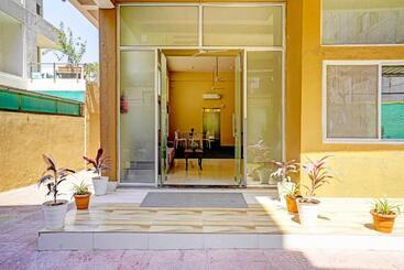 هتل Fabexpress Sunset Residency   Nr Belapur