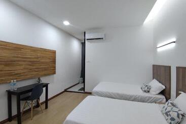 هتل Greenery Rooms