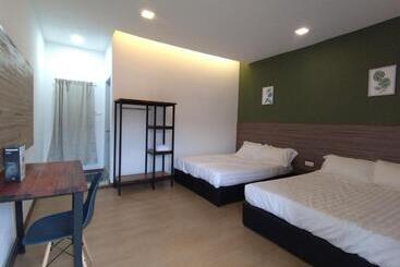 هتل Greenery Rooms