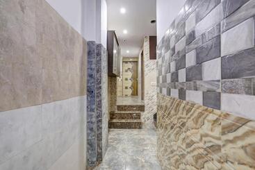 Oyo Hotel Girdhar