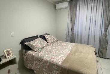 ペンション Casa Com Quarto Disponível Em Guaramirim
