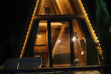 استراحتگاه Pagen Bungalow
