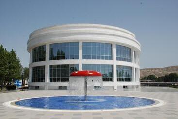 Agsaray Deluxe Hotel & Spa