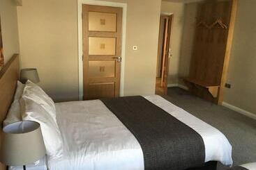 تختخواب و صبحانه Belfast House