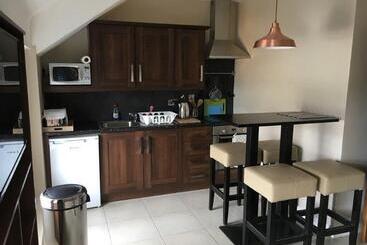 تختخواب و صبحانه Belfast House