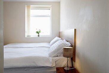 تختخواب و صبحانه Cargo Cafe Apartments