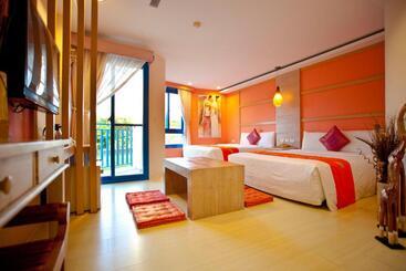 تختخواب و صبحانه Golden Sea Inn