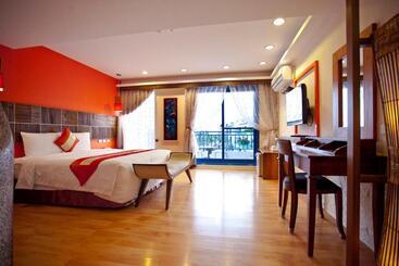 تختخواب و صبحانه Golden Sea Inn