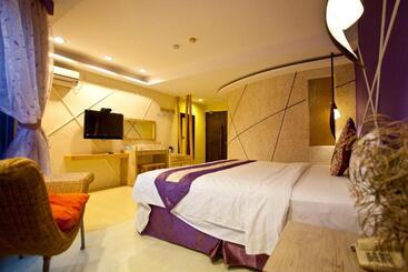 تختخواب و صبحانه Golden Sea Inn