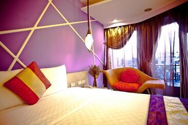 تختخواب و صبحانه Golden Sea Inn