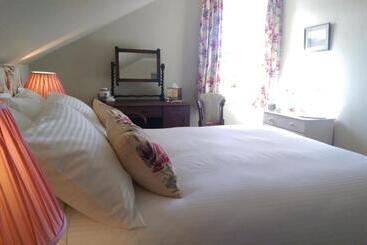 تختخواب و صبحانه Lochinver Guesthouse