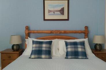 تختخواب و صبحانه Lochinver Guesthouse