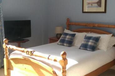 تختخواب و صبحانه Lochinver Guesthouse