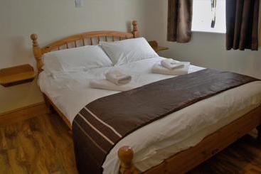 تختخواب و صبحانه Sea Breeze Guest House