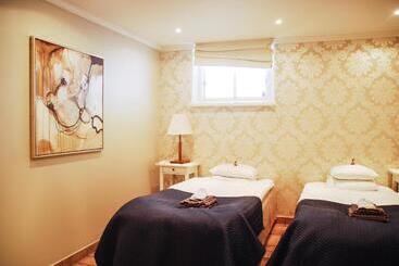 هتل 5:ans Bed & Breakfast