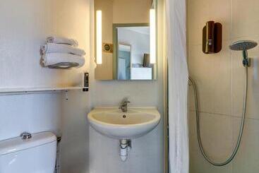 B&b Hotel Dijon Nord Zénith