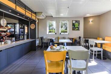 B&b Hotel Dijon Nord Zénith