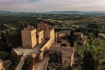 هتل Castelfalfi