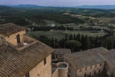هتل Castelfalfi