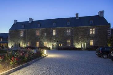 هتل Hôtel De L Abbaye Le Tronchet   Handwritten Collection