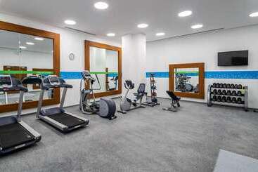 هتل Hampton By Hilton Izmir Aliaga