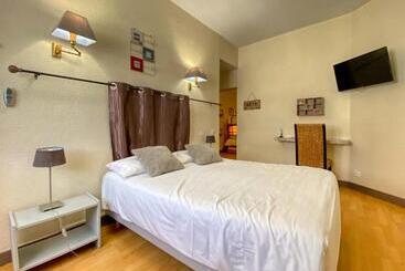هتل Hôtel Le P'tit Monde