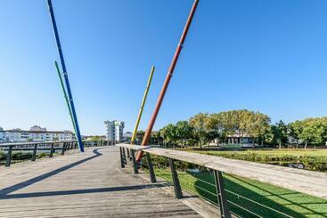 هتل Ibis Styles Dax Centre