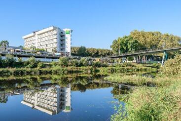 هتل Ibis Styles Dax Centre