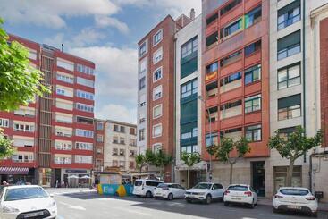 Iraipe Achuri Auto Check In - Miranda de Ebro