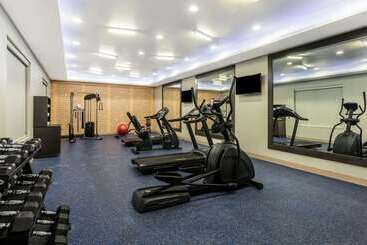 هتل La Quinta By Wyndham Odessa North Sienna Tower