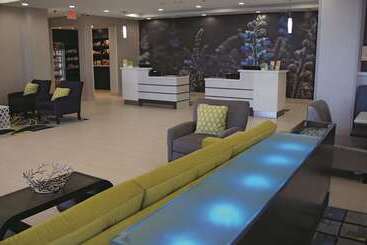 هتل La Quinta By Wyndham Odessa North   Sienna Tower